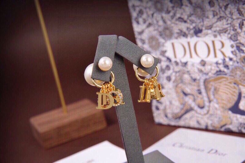 chr1st1an D10r earrings
